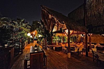 Bolivar Beach Bar Restaurant - εικόνα 2